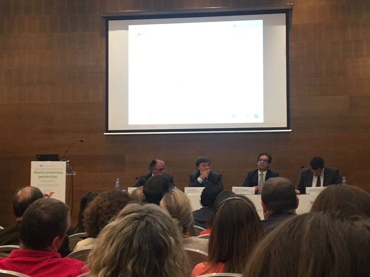 TriquellBio's tweet photo. Portugal y España unidos por los medicamentos genéricos #ForoHLGenericos @rafaelborras moderando https://t.co/euRfhY7wXT