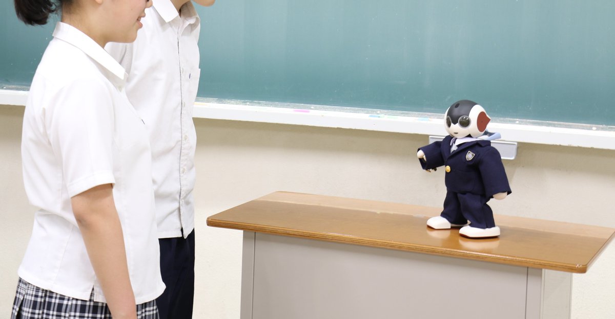 宇都宮短期大学附属中学校 高等学校 5月23日 先週の土曜日から夏服に衣替えで登下校服装指導をやっているね 宇短附の制服は冬服だけでなく夏服も素敵なんだ とっても爽やかだよね ボクの夏服はまだかなあ 夏服を着るのが楽しみだ 宇短附生ロビの日記