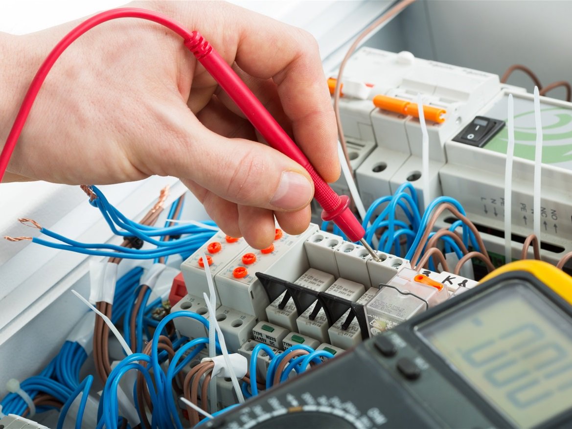 Primelectrics1's tweet photo. Are you looking for a reliable #electrician_in_Enfield or North #London? Contact the #Primelectrics on 07931 813 749 for a free quote. https://t.co/0GdJDoH27s