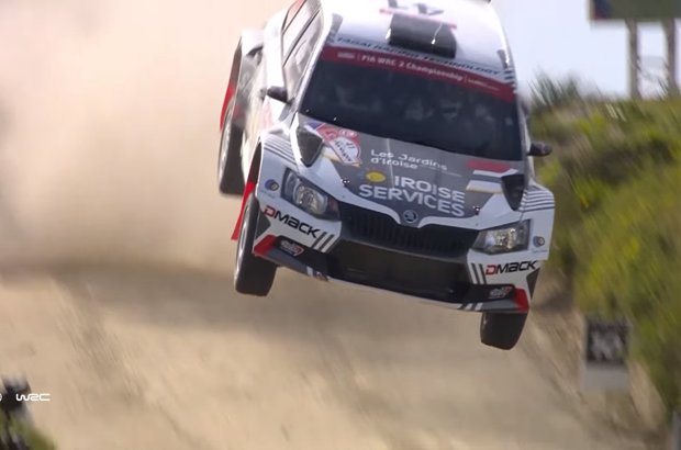 Don’t try this at home: #Rally Driver faceplants his Skoda after jump goes wrong: news.carkeys.co.uk/skoda-faceplant