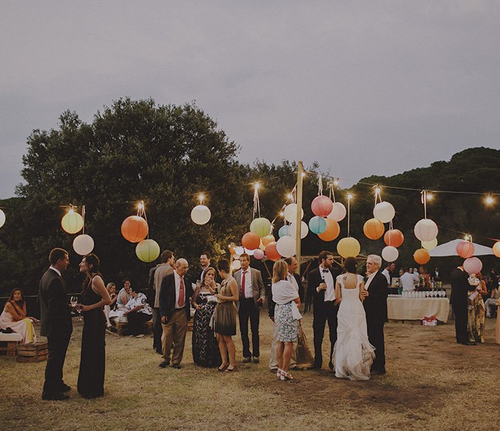 10 ideas para celebrar una boda de lo más diferente y sorprendente. <a href="/21demarzo_bcn/">21 de marzo</a>. ow.ly/JYdZ30bXBWd