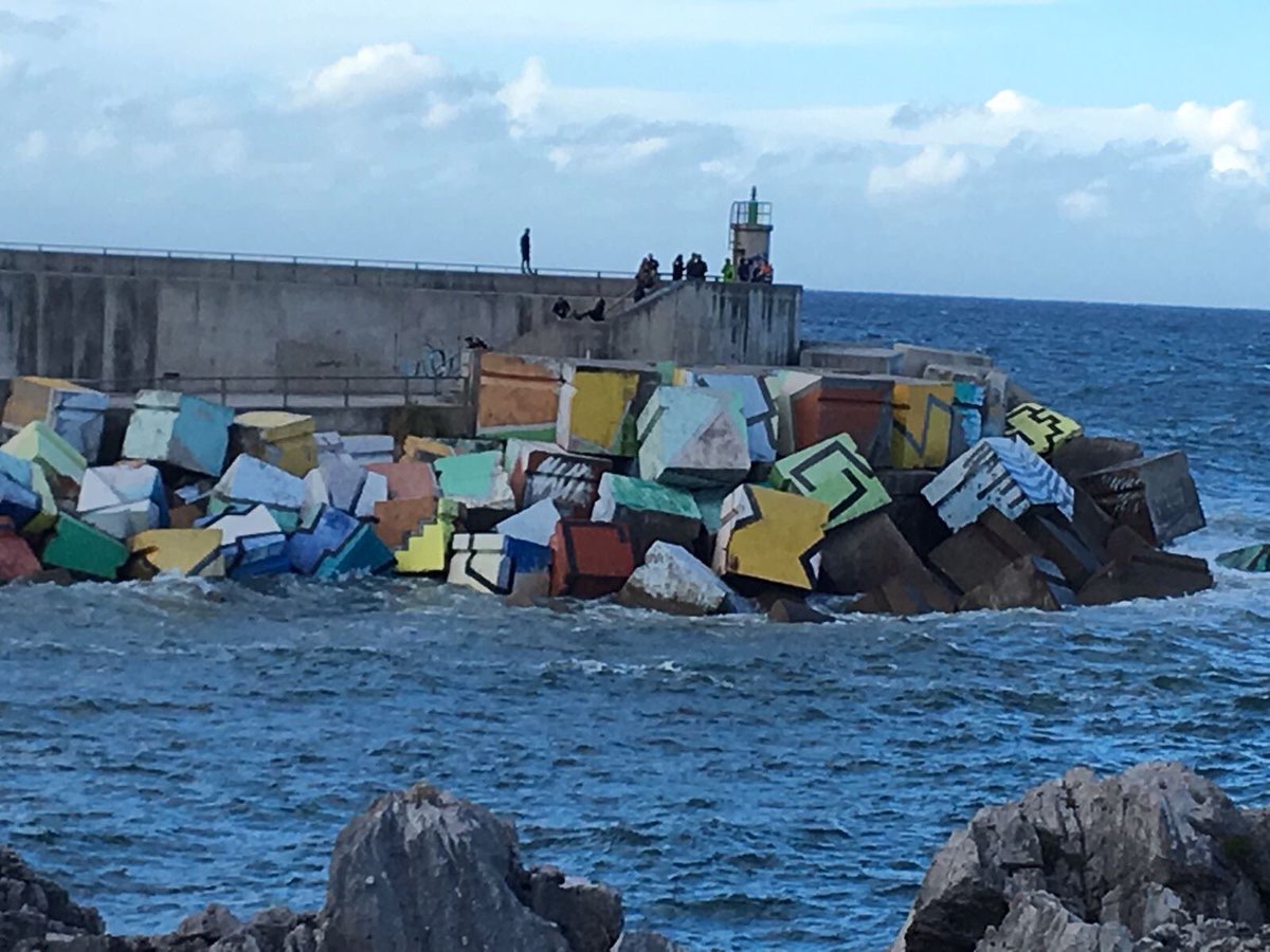 TheStudySociety's tweet image. Wherever you are, be all there- J.Elliot #mind #studysociety #wellness #life #love #education #meditation #yoga  #nature #art #photography