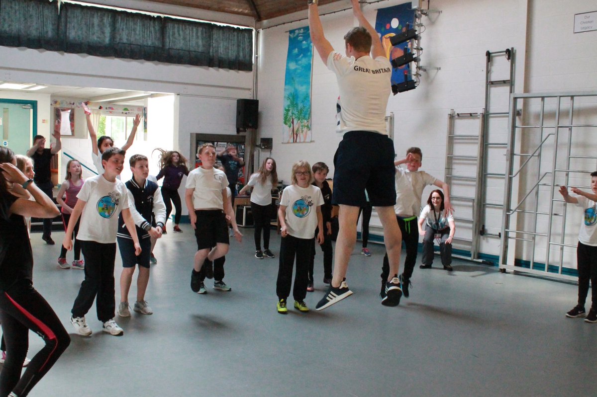 EastMortonCEP's tweet photo. Children and staff alike were truly inspired by @Ballyj2012's visit today! Another fantastic day during #tourdehealth week. @ParalympicsGB https://t.co/DZesT3FBq0