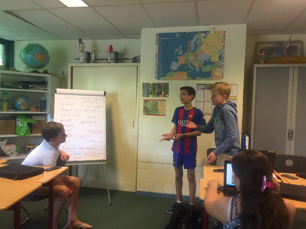 Ellalipink's tweet photo. Teacher leaves the room but the guys are still debating about zoos #mslearns https://t.co/JAYIKBIx8O