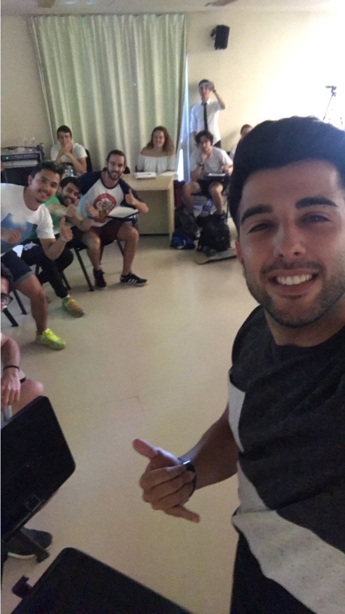 improgrammers's tweet image. Segundo puesto en la presentación💪🏽 Aqui teneis una foto del directo! #progenseinefcbcn2017