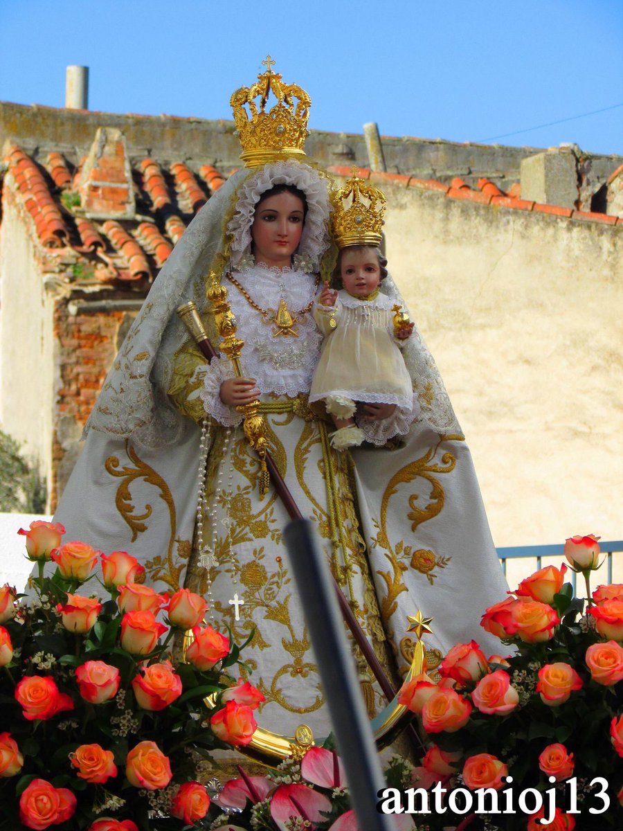BandaSayones's tweet photo. 📣COMUNICADO OFICIAL📣

Próximo viernes 2 de Junio a las 21:00h acompañaremos a la Virgen de Luna desde Los Salesianos hasta Santa Catalina. https://t.co/DAcTG2qybV