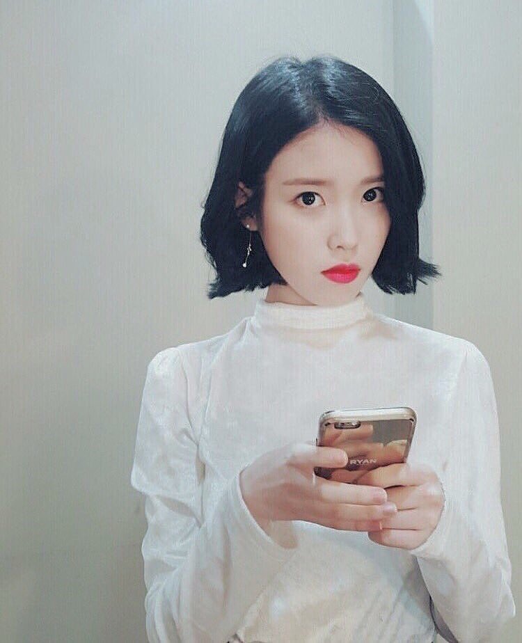 유리(ゆり) on Twitter &quot;しんどい 可愛いすぎてしんどい。 IUちゃんの透明感なにごと。 天使すぎる。 ボブにしたい私