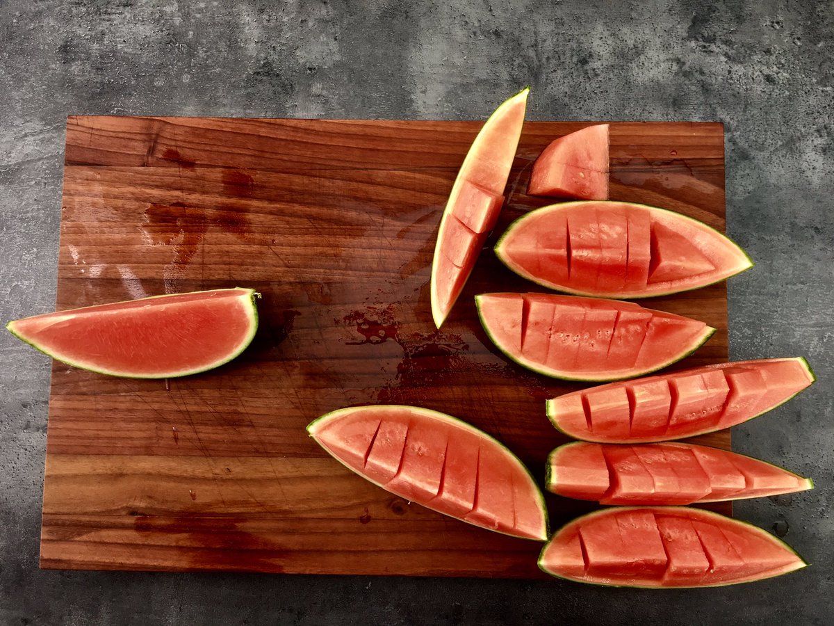 maeusli's tweet photo. #wassermelonen #watermelon #myfavourite #food #foodporn #beauty https://t.co/fo9FNLyq29