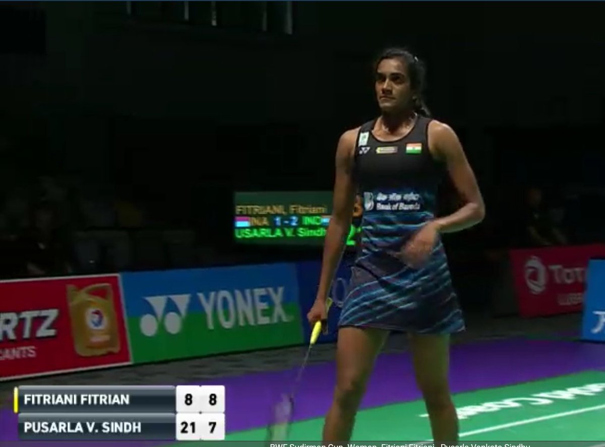 SportsIndia3's tweet photo. #SudirmanCup2017 

Brilliant @Pvsindhu1 beat F.Fitriani by 21-8 21-19 in WS to give India a unbeatable lead 

🇮🇳 3-1 🇵🇱

Well done 🇮🇳 https://t.co/z0nAzUsnA3