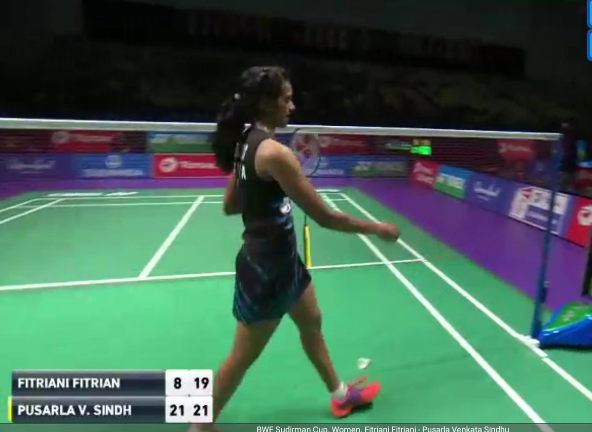 SportsIndia3's tweet photo. #SudirmanCup2017 

Brilliant @Pvsindhu1 beat F.Fitriani by 21-8 21-19 in WS to give India a unbeatable lead 

🇮🇳 3-1 🇵🇱

Well done 🇮🇳 https://t.co/z0nAzUsnA3