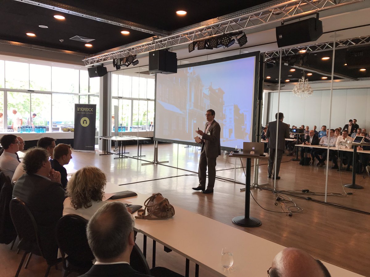UnitedPlanetINT's tweet photo. #UX for the #DigitalWorkplace by William van der Moolen of @INFORMAAT. Thank you very much for an awesome presentation at #intrexxpartnerday https://t.co/lhcJv9rZia