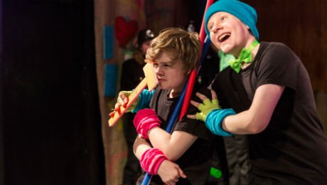 gnptex's tweet photo. Got a joker in the family?Send them on @CL_Wimbledon's Clowning &amp; Circus Skills workshop on 31 May.Bk now https://t.co/Ug073AsTC2 #halfterm https://t.co/UEnVqEd30l