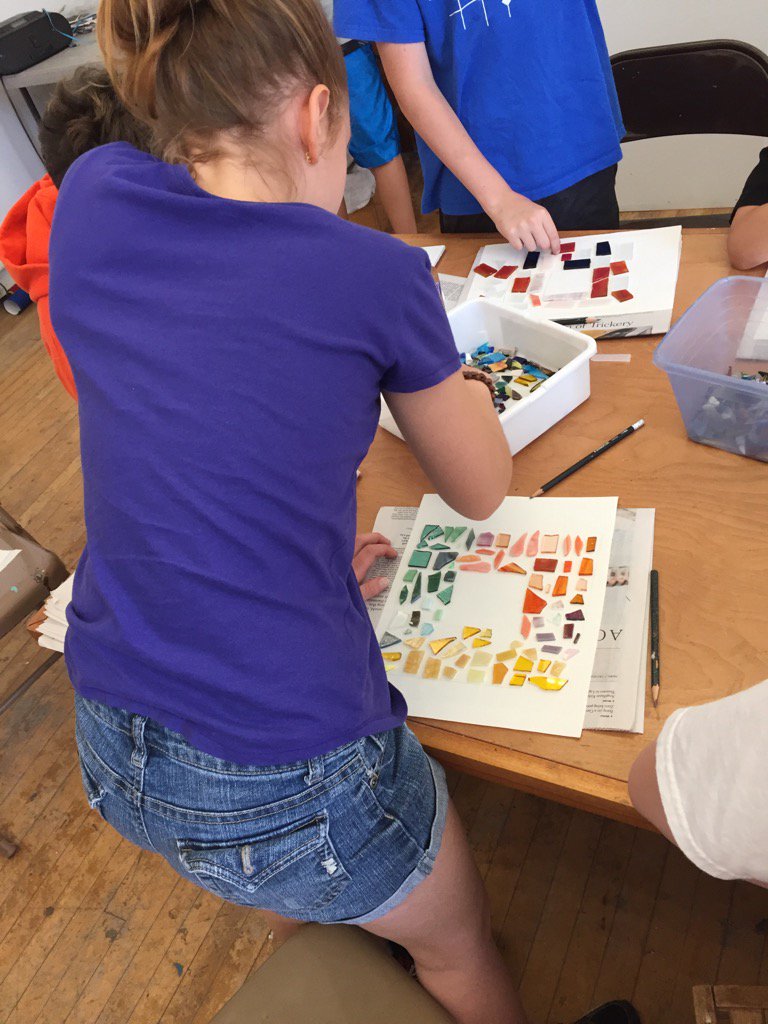 mcaduff1's tweet photo. Thanks to Ninni and Lee @McGuffey Center #arthappenshere .  You inspired us to do and be Art. https://t.co/x2PUEbgj3u