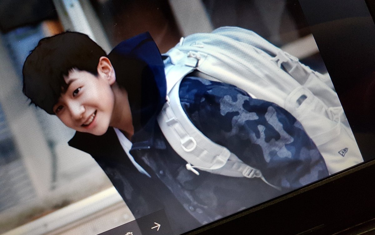 woo_the_03's tweet photo. 이분이 농구할때 섹시하고 축구도 잘한다는 방배중 이우진 선배님이십니다 https://t.co/x2H1GSvYqm