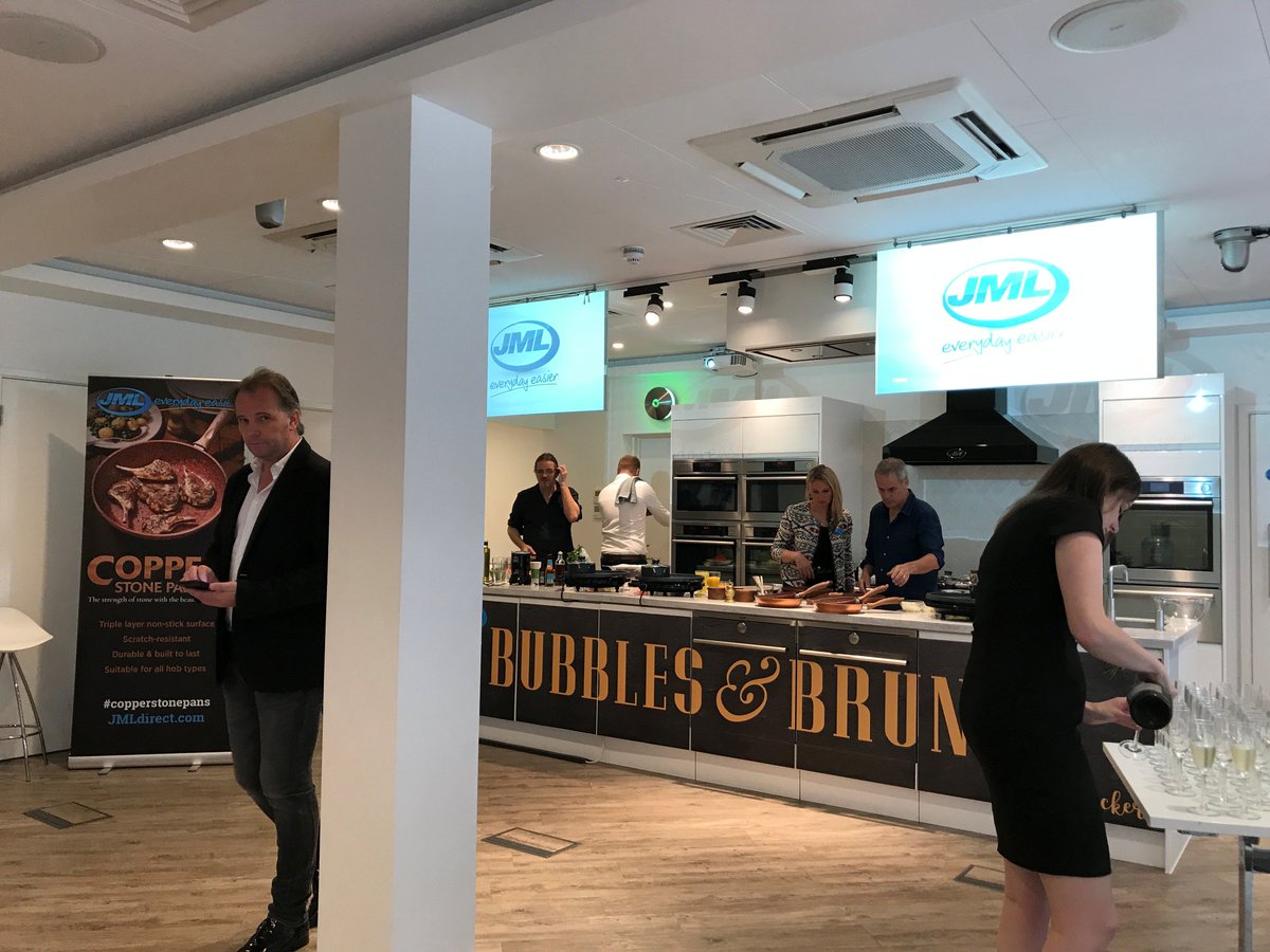 GHDiningRoom's tweet photo. @JML_Direct in the Dining Room today launching their new cookware with @philvickerytv https://t.co/LL3AEzmU0s