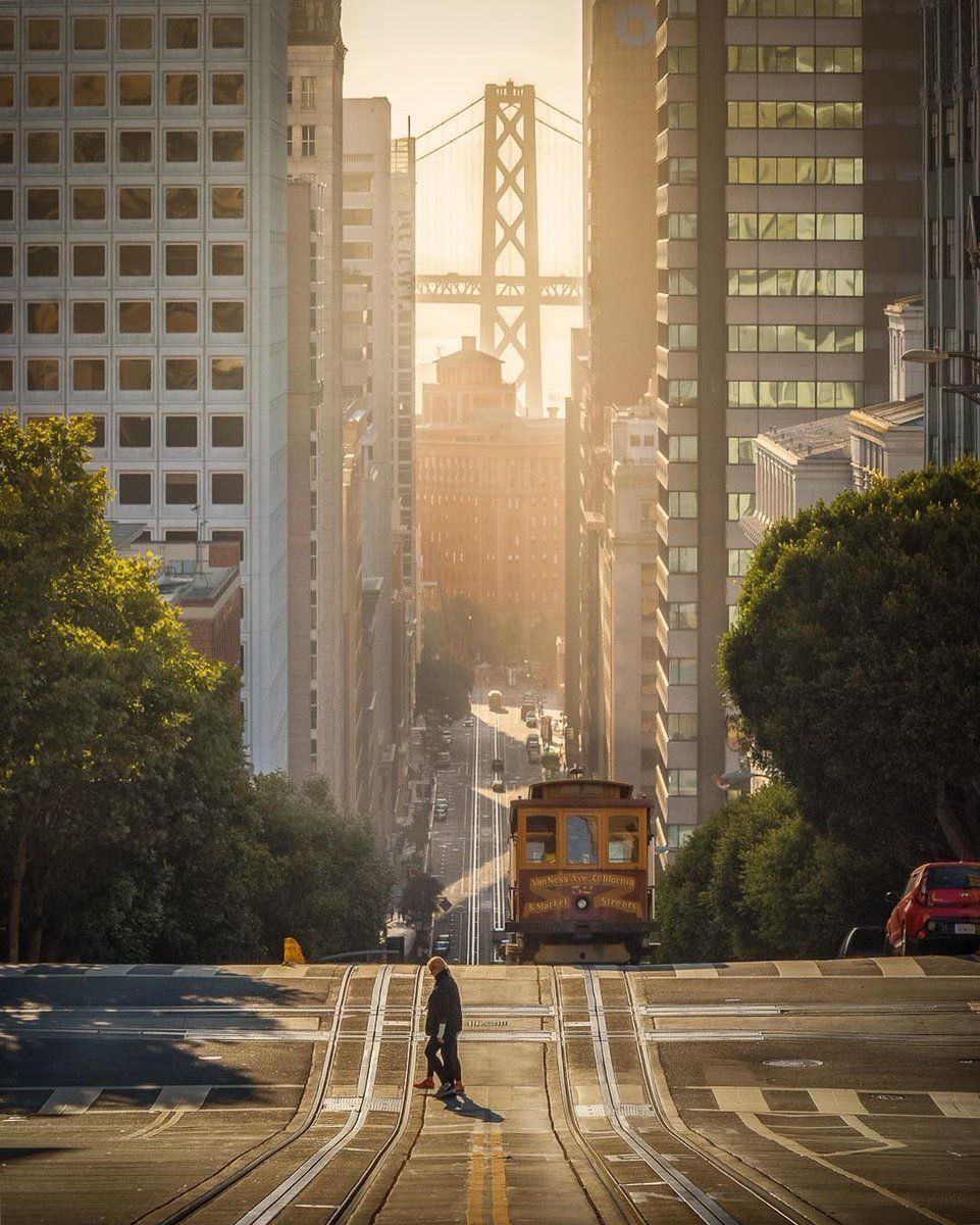 World's tweet photo. San Francisco, California. Photo by Aimee Hernandez https://t.co/ma0EK8mXUZ