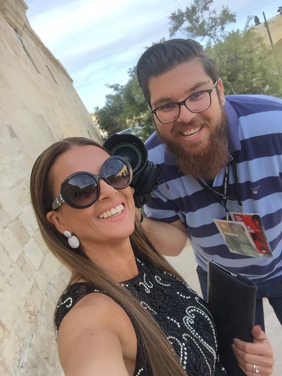 GrazielleCamill's tweet photo. My look at malta fashion week day 1 @GrazielleCamill @gracieopulanza 
What do you think ? #fashionweek #malta #mfwa2017 https://t.co/jkXrZ3j9I2