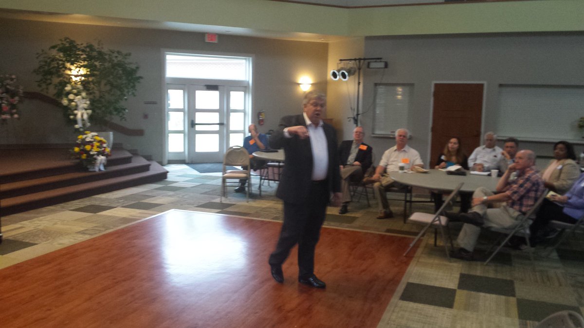 .<a href="/JohnDMcClung/">John McClung</a> leading intros at #CPRVA #connecting #JobSeekers <a href="/LCrowco/">Leslie Crowley</a> <a href="/Att4Success/">Charlie Wood</a> @NCJohn37 <a href="/dianna_morely/">Dianna Morely</a> <a href="/marylinnminor1/">marylinn c. minor</a> <a href="/mulholandr/">Richard Mulholland</a>