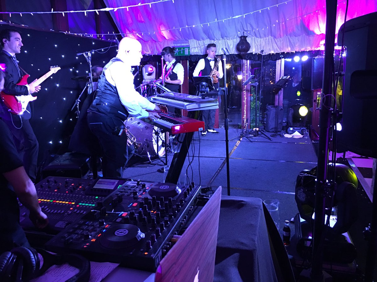 JrgSoundLight's tweet photo. We were running the lighting last weekend for @Ambassadorband1 using @ChamSysLtd #magicq @Martin_Global #mac600 @americandj #focusspotthree https://t.co/qqoT6M9gxk