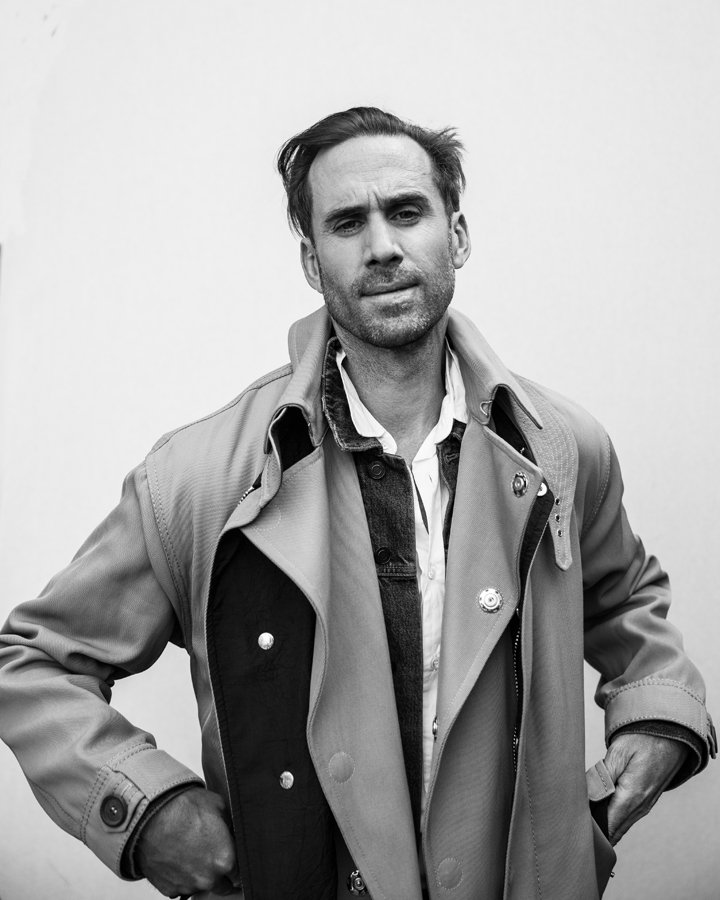 monrowemagazine's tweet photo. #JosephFiennes #monrowemagazine Overcoat @armani Jacket @YSL Shirt @Margiela https://t.co/8ddV9xL1eL ph. @JoshWoolphoto st. @StrobleNewYork https://t.co/KwY2OMYHjb