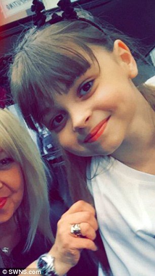 DailyMailUK's tweet photo. 'Beautiful little girl', 8, is youngest victim of Manchester terror blast https://t.co/tFFDXSE988 https://t.co/RR38cWYa0K