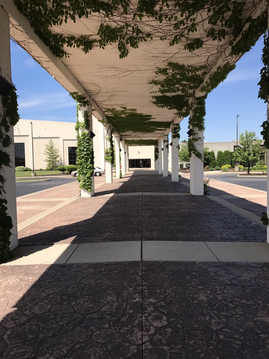 CatalystGiving's tweet image. It's the final day of the Indiana District Council; if you haven't already, come by and say hello!
#INDC17 #digitalgiving #nonprofit