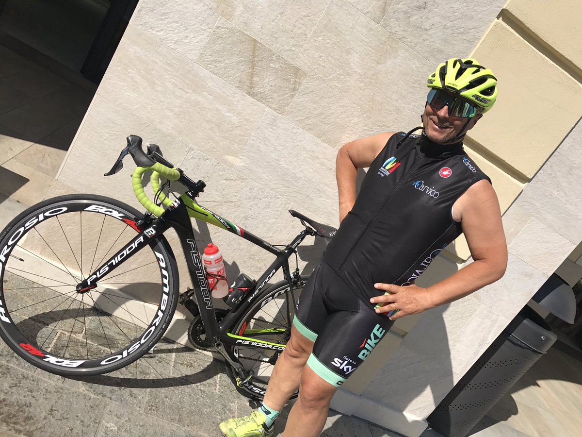 paolobelliswing's tweet photo. 🚴 #carpi #maranello #salse di #nirano #roccasantamaria detta #piccolo #stelvio #èungranbelgiro allenamento #PartitaDelCuore @giannipistidda https://t.co/bf3wBN255q