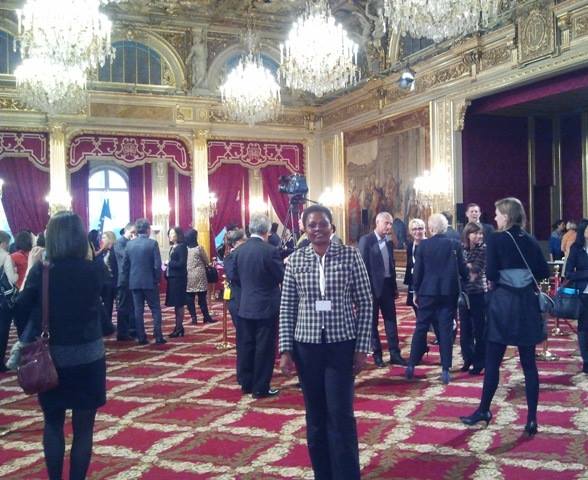 Essivi Mimi BOSSOU SOEDJEDE (@mimibossou_s) on Twitter photo Il y a des moments qui méritent d'être vécus. De beaux moments passés avec <a href="/fhollande/">François Hollande</a> à l'Elysée. Inoubliable. #Maisontv5monde #jesuismoi Il y a des moments qui méritent d'être vécus. De beaux moments passés avec <a href="/fhollande/">François Hollande</a> à l'Elysée. Inoubliable. #Maisontv5monde #jesuismoi