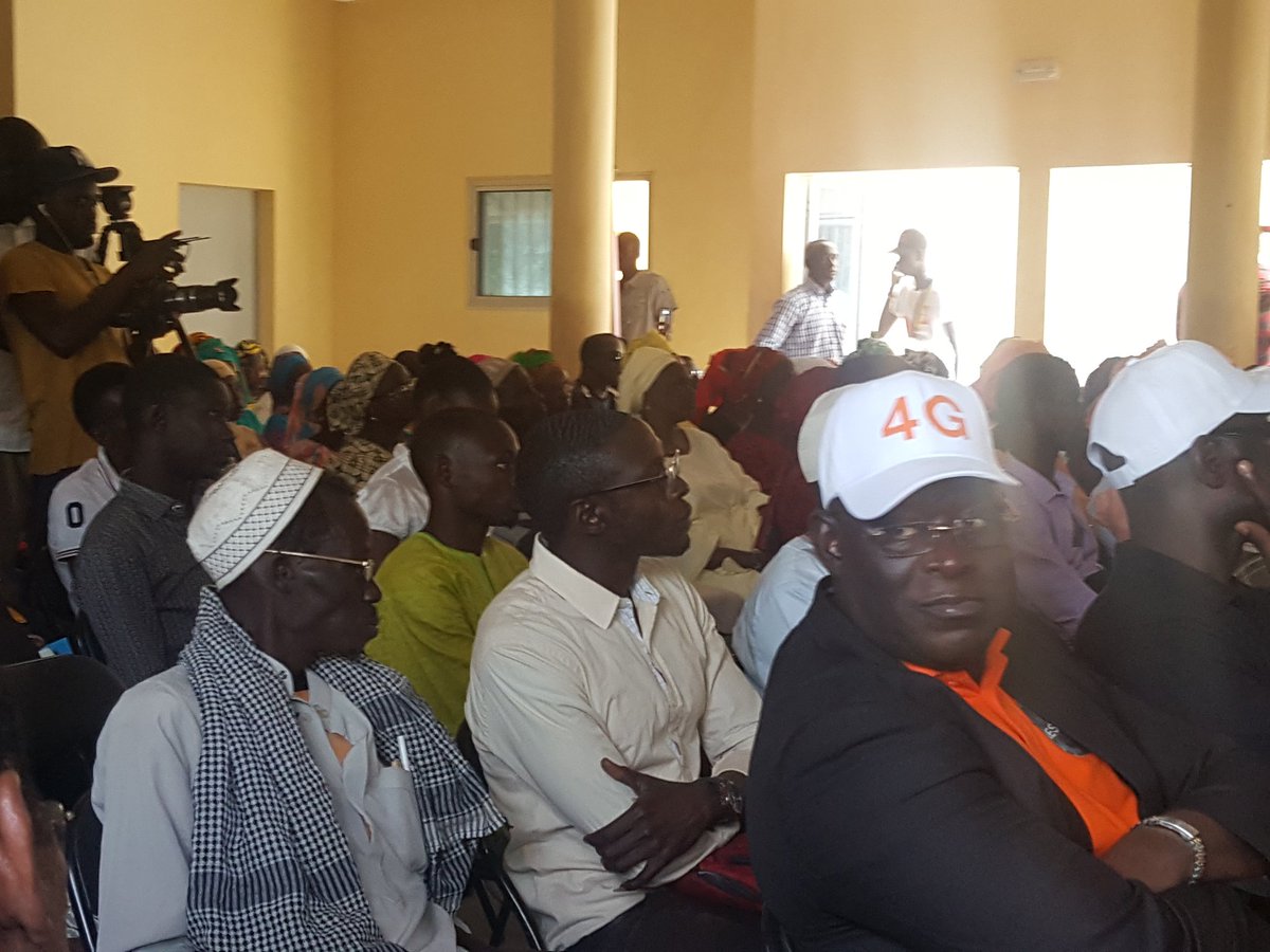 tackodieye's tweet photo. La 4G d'Orange à Diamniadio: Sonatel pour l'émergence de la Ville du Futur! https://t.co/oYUvjTNgAL