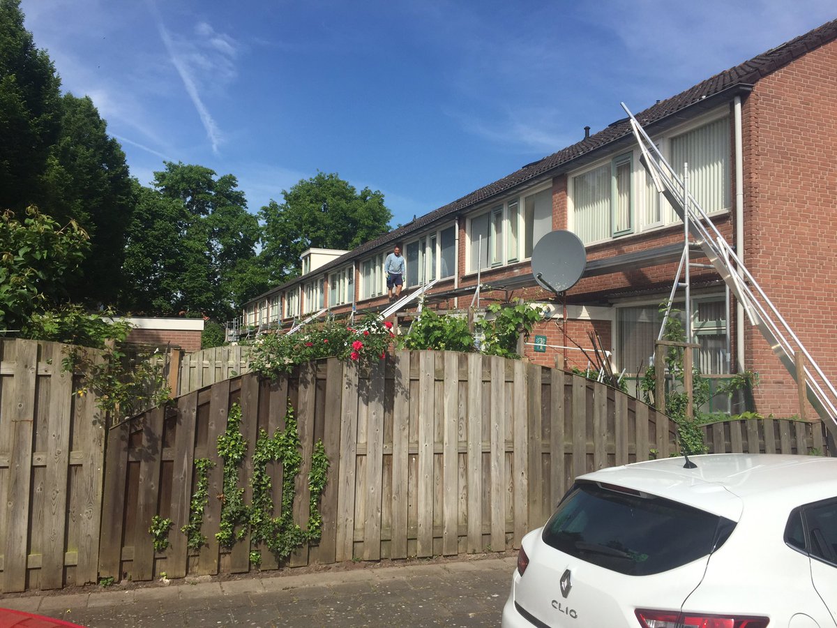 GLegters's tweet photo. Momenteel in uitvoering, bouwkundig en schilderwerkzaamheden#28 woningen#Verhoeven schilders https://t.co/dlIAAI2oLs
