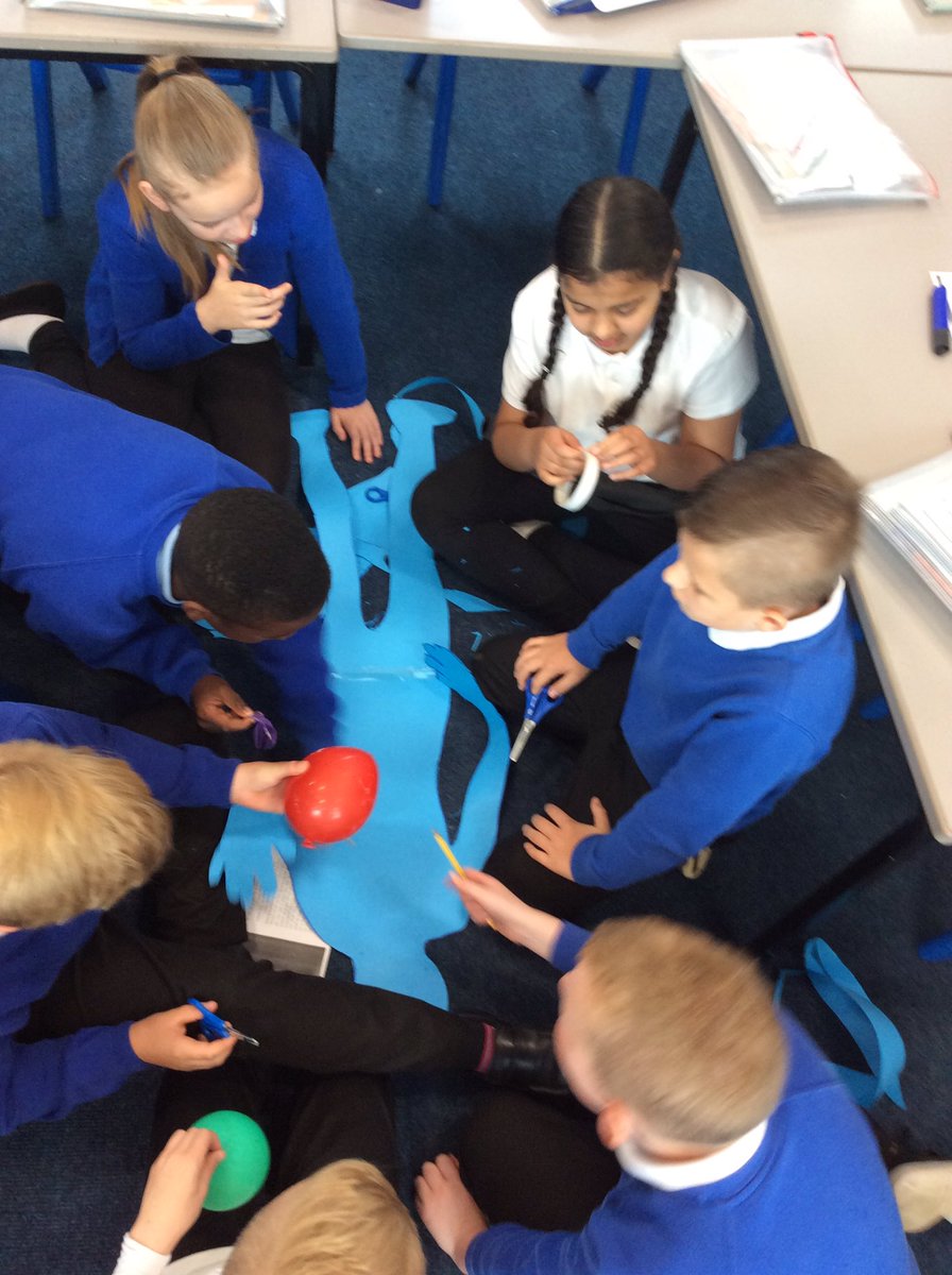 MowmacreHill's tweet photo. Year 5 recreating the plague symptoms using balloons of soup, treacle and food colouring #soupforvomit #grossbutfun https://t.co/INTgamm6ID