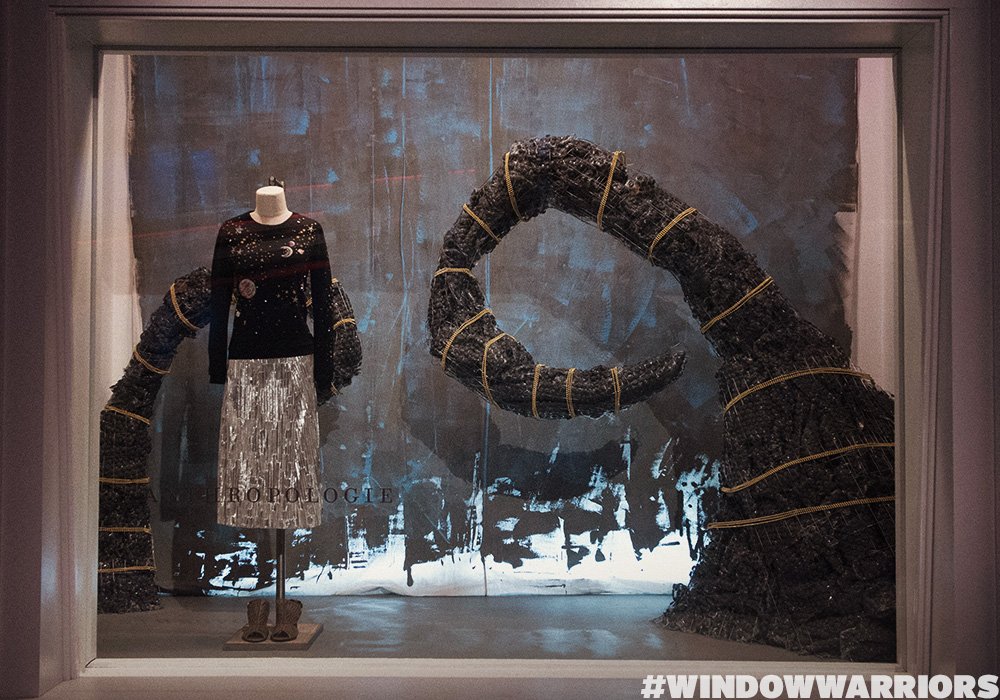 WindowWarsShow's tweet image. Getting over hump day in style with this #Anthropologie window by #Designer @SpenserZalkin. #WindowWarriors