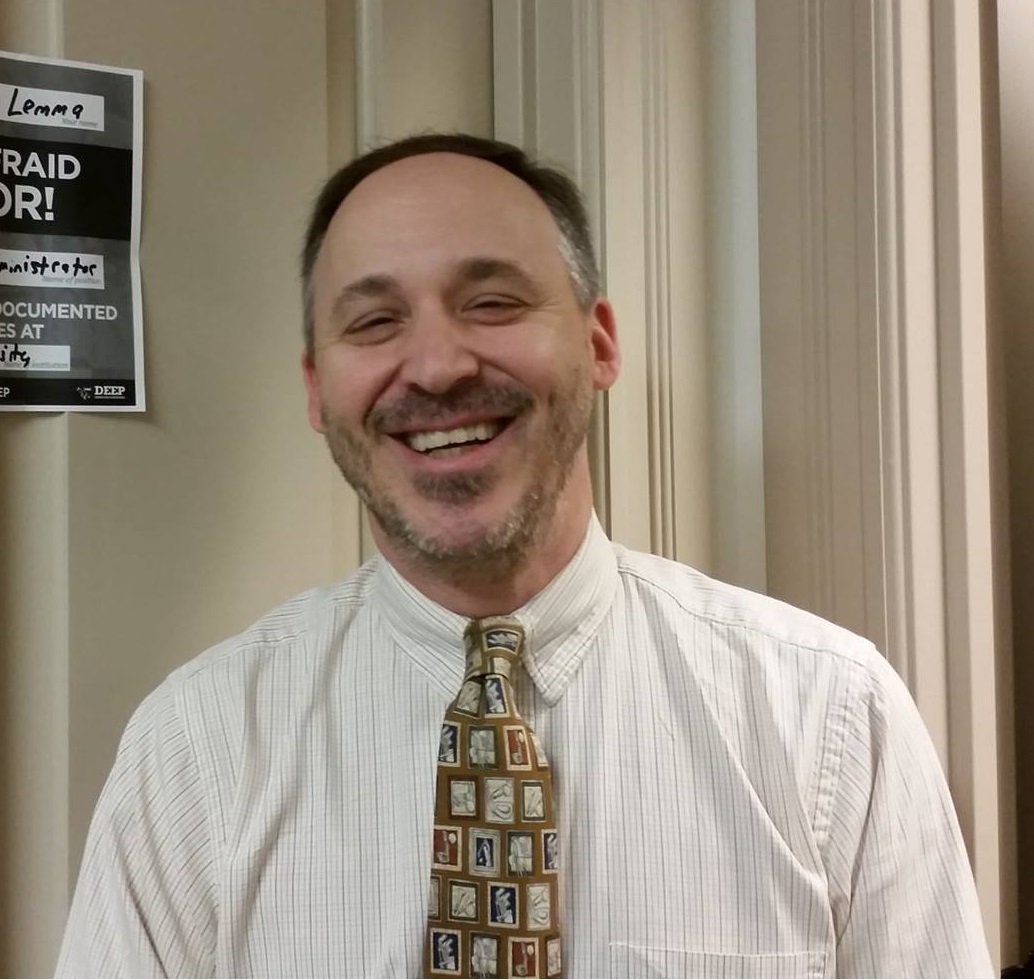 GeorgetownOSFS's tweet image. Congrats to our very own Brian Lemma for receiving the 2017 EASFAA Leadership Award! 🎉🎊🎈