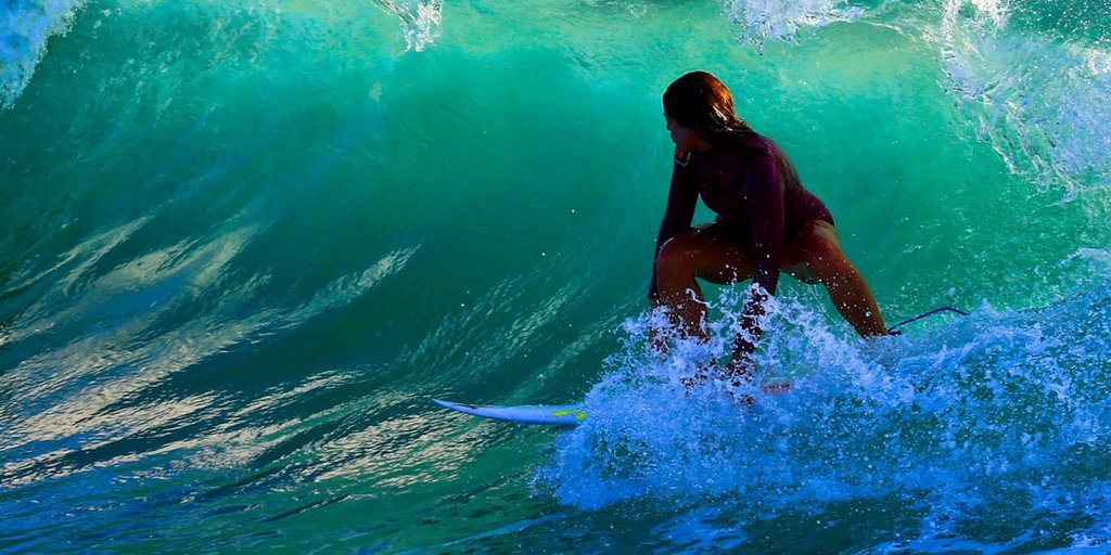 Waves_Chaser's tweet image. #Surfing on the green wave #ocean #SAgear #surfassassin #surfers #surf