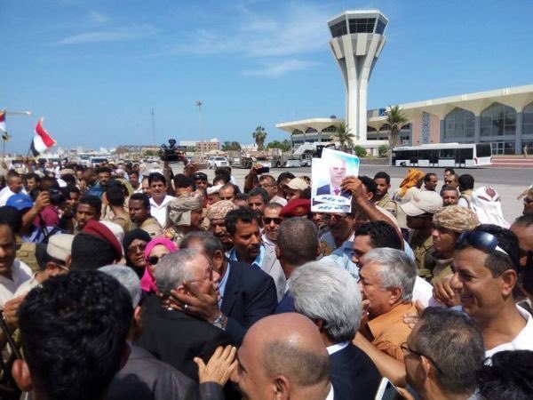 reemamouhammad's tweet photo. New Aden's governor, al-Muflihi arrives Aden
#Yemen https://t.co/YFJdntaJnA
