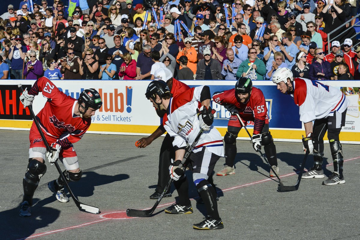 Sportsnet's tweet photo. .@cmcdavid97 & @Mackinnon9 are two of 70+ NHLers who've played @HNICPlayOn!
#IsYourTeamIn #Canada150
Register now: https://t.co/XzjRxeSbSL https://t.co/hH8xfrtpWN
