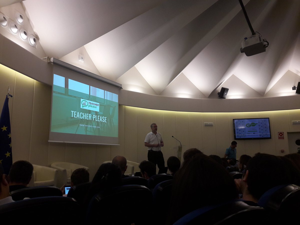 eoi's tweet photo. 'Punto de encuentro para actividades de ocio.Marketplace donde los profesores pueden darse a conocer' #TeacherPlease #DemoDay #CoworkingEOI https://t.co/HeeANBPZqF