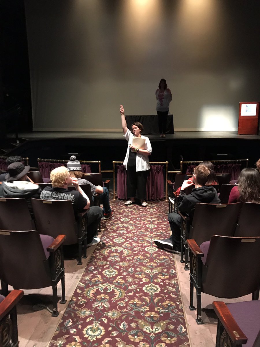 TateLibrary's tweet image. Tate seniors practicing for graduation! #tateisgr8!