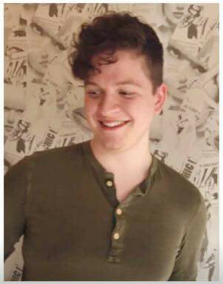 BolderoFilby's tweet photo. Can you believe this is the same guy?! What a difference a haircut can make. Great work on Peter, Erica! #transformationtuesday #Kingslynn https://t.co/42MvJmKVmq
