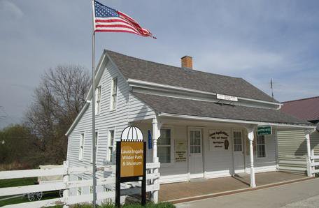 Laura Ingalls Museum tweet media