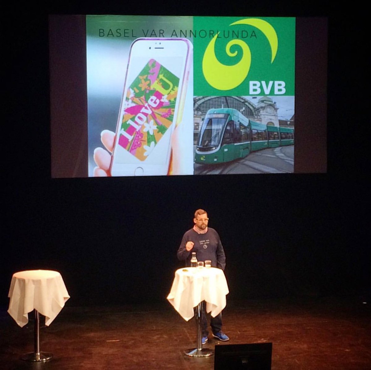 medinjonas's tweet photo. Kollektivtrafikdagen https://t.co/DFy2CLMei1 #baselpappa #kollektivtrafikdagen https://t.co/n9vJJsPDpY