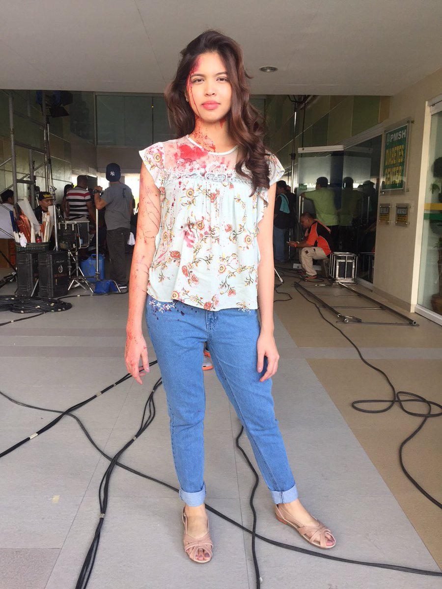 mainedcm's tweet photo. Your typical Filipino teleserye won't be complete without a "tragic" scene just before the finale. #DTBYImSerious #wowangdamingdugo #TRAGIC https://t.co/ZRZtJ2rDXJ