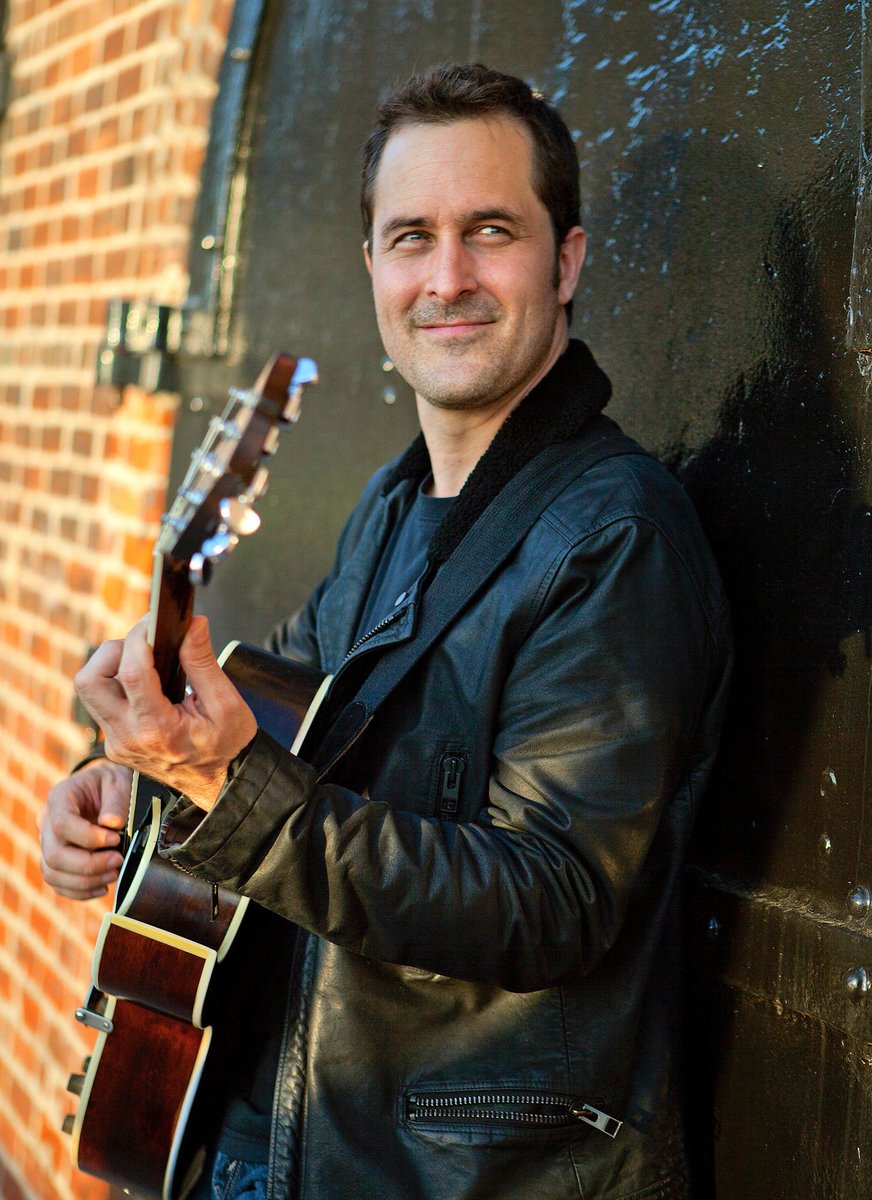 LDNJazzGuitar's tweet photo. Today's live picks: @michaelkdesouza trio w @jdavismusic + @HuwVWilliams at @vortexjazz / Jonathan Kreisberg quartet at @pizzajazzclub https://t.co/jZIjaSRNAd
