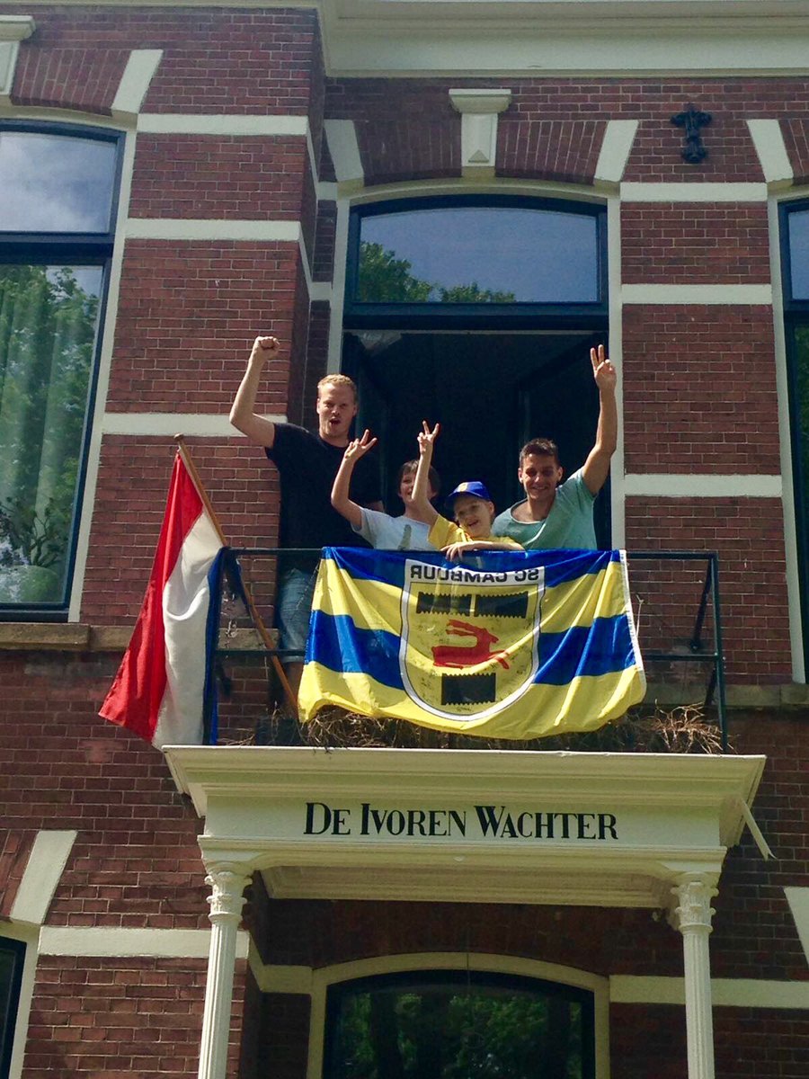 Verrassing voor de 10-jarige Silvan! Zomaar ineens Erik en Michiel op bezoek om voor de nodige afleiding te zorgen. Hou je sterk! 💛💙