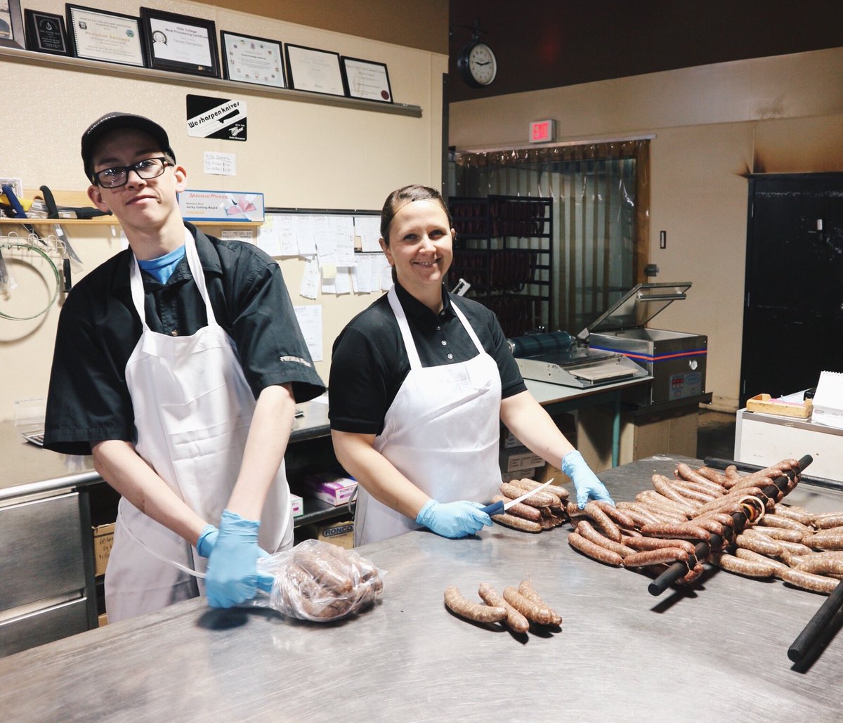 premiumsausage's tweet photo. Always fresh sausage available in our shop! #SupportLocal #smallbusiness https://t.co/IIMrwnnelM