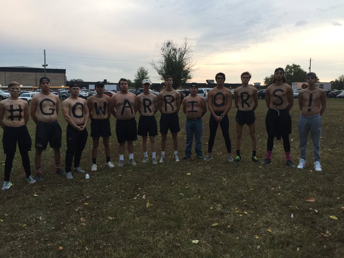 RHS_tribe's tweet photo. It's been a great ride, Riverdale. The class of 2017 is gonna miss ya. Once a Warrior, always a Warrior! 🏹 https://t.co/wAXB66nxKB