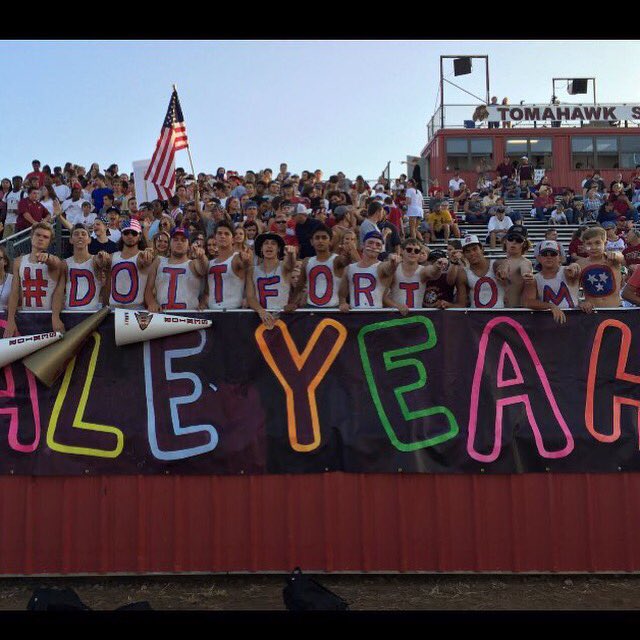 RHS_tribe's tweet photo. It's been a great ride, Riverdale. The class of 2017 is gonna miss ya. Once a Warrior, always a Warrior! 🏹 https://t.co/wAXB66nxKB