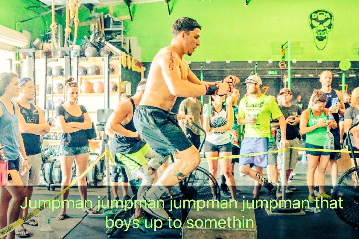 FishinFitMan's tweet photo. First crossfit comp in the books #CrossfitDOA #BeardsAndBabes #BoxJumps #WallBalls. https://t.co/dMn6R94PHm