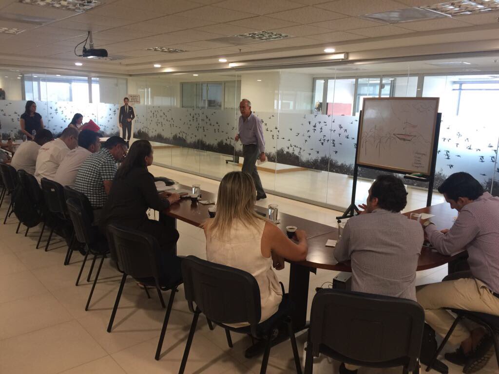 FNDCol's tweet photo. Iniciamos Taller de Idea Mining en Barranquilla, en alianza con la Universidad Central y la Gobernación del Atlántico. @Gobatlantico https://t.co/K4hDNS1a6P
