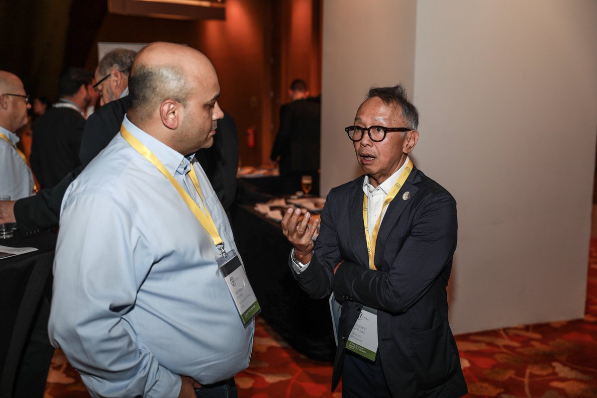 veralawph's tweet photo. Valeriano Del Rosario, Managing Partner of Veralaw attended the recent #IRSGP2017 #Singapore networking conference. https://t.co/ipKezGkX15